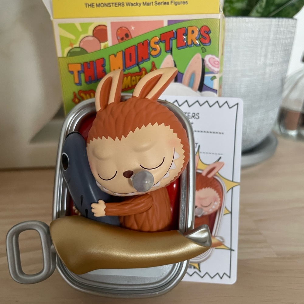 POPMART WackyMart Labubu Figurine *SARDINES*